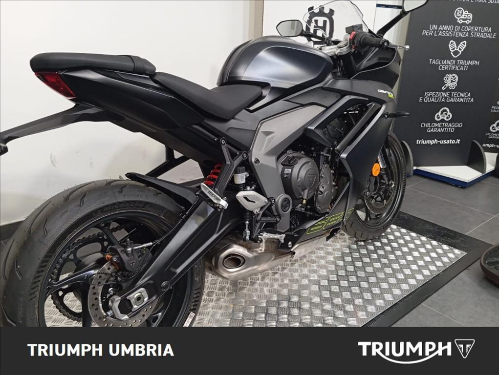 TRIUMPH Daytona 660 Abs