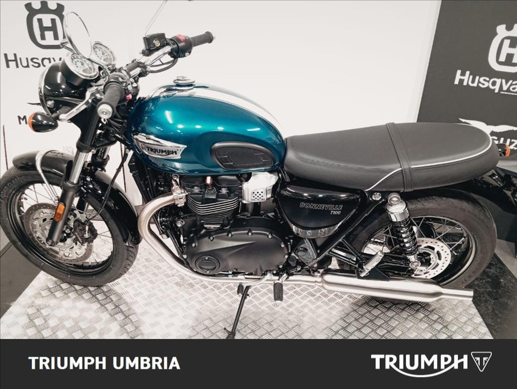 TRIUMPH Bonneville 900 T100 Chrome Edition